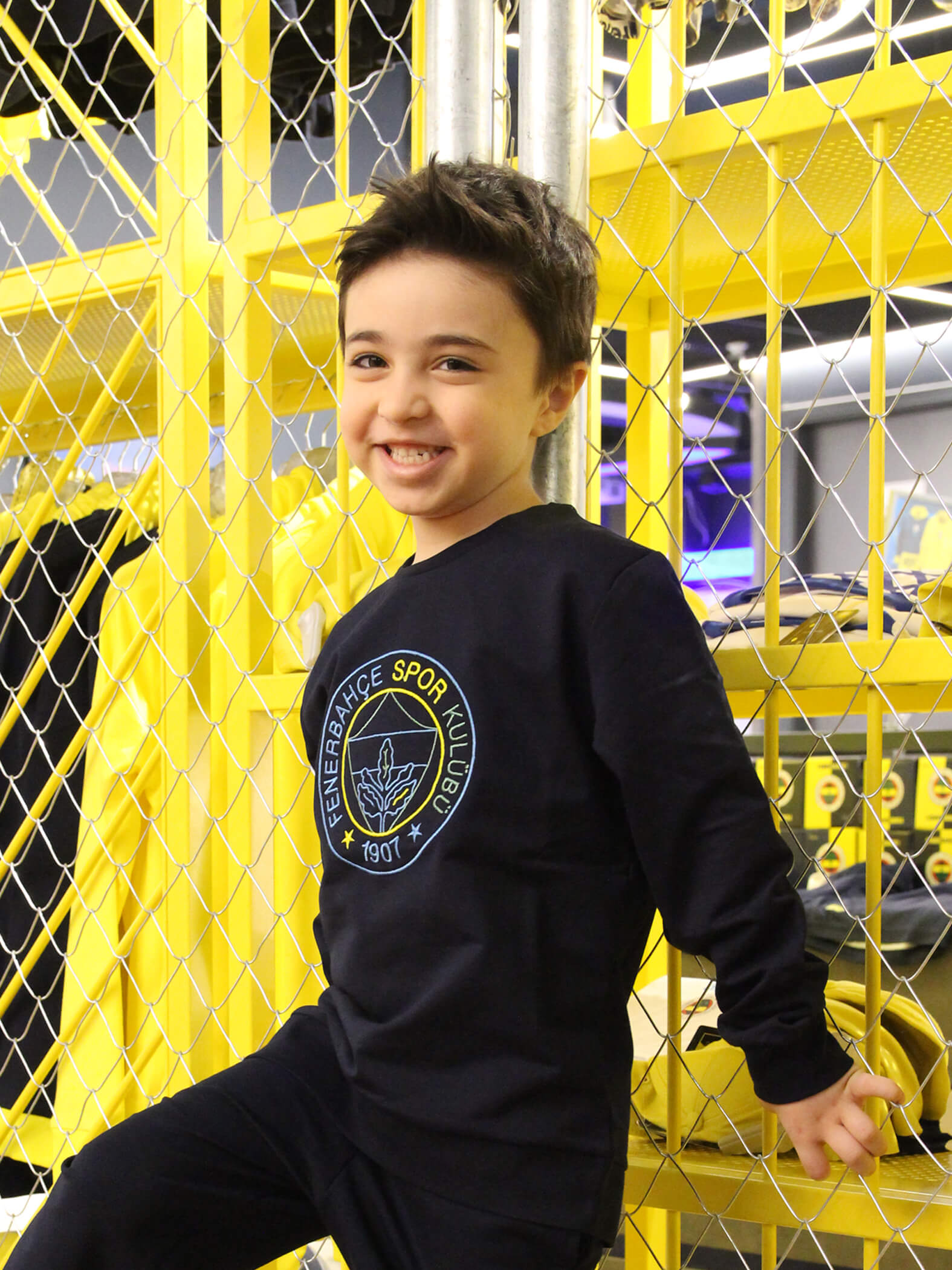 Çocuk Lacivert Tribün Renkli Logo Sweatshirt